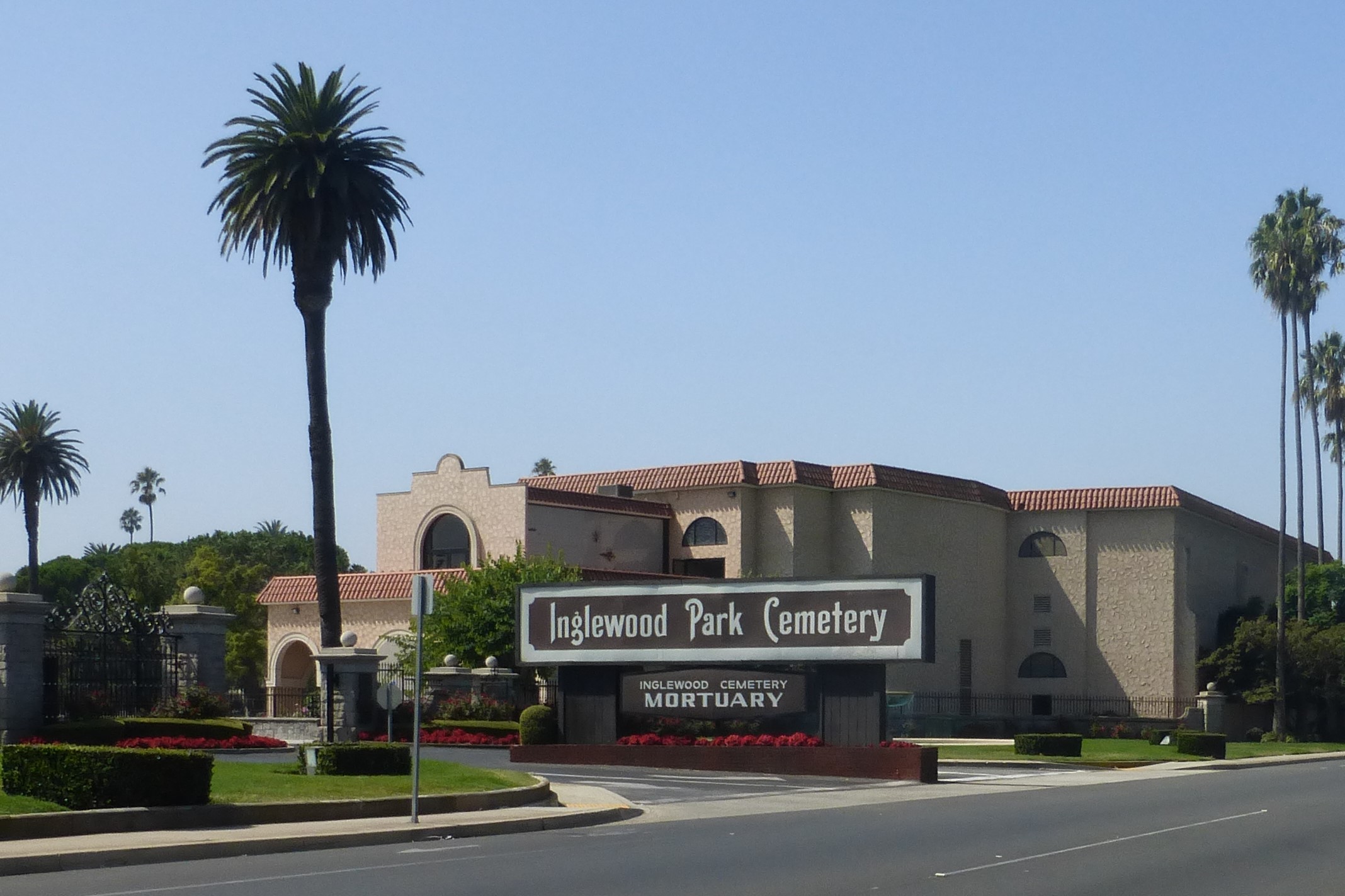 Inglewood Park Cemetery